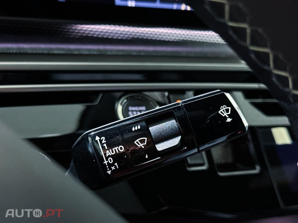 Peugeot E-3008 73 kWh GT