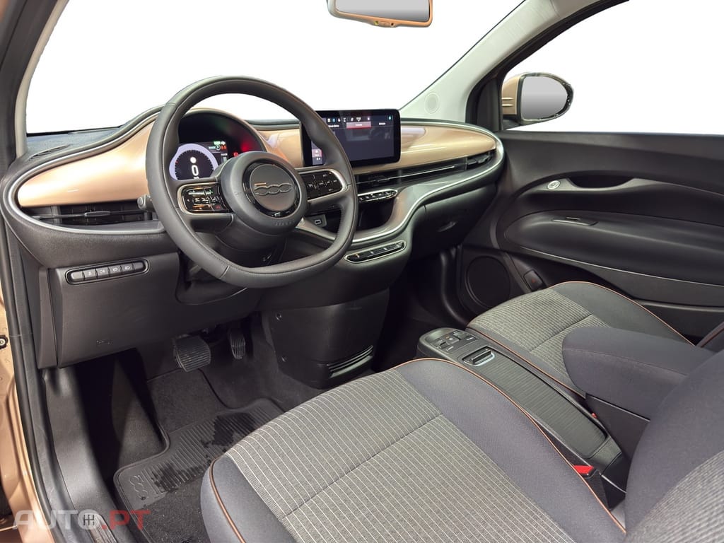Fiat 500e Outro