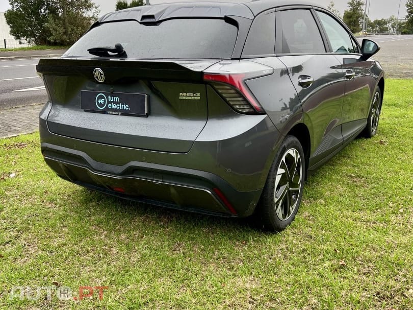 MG MG4 64 kWh Comfort