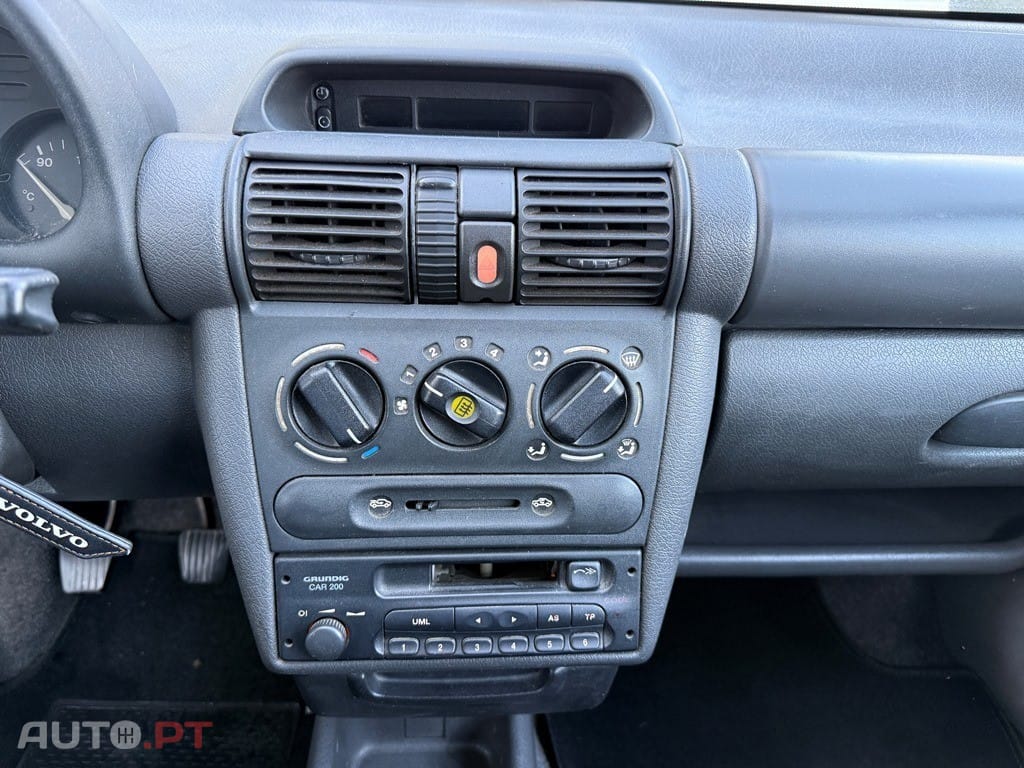 Opel Corsa 1.7 D Janelas Base