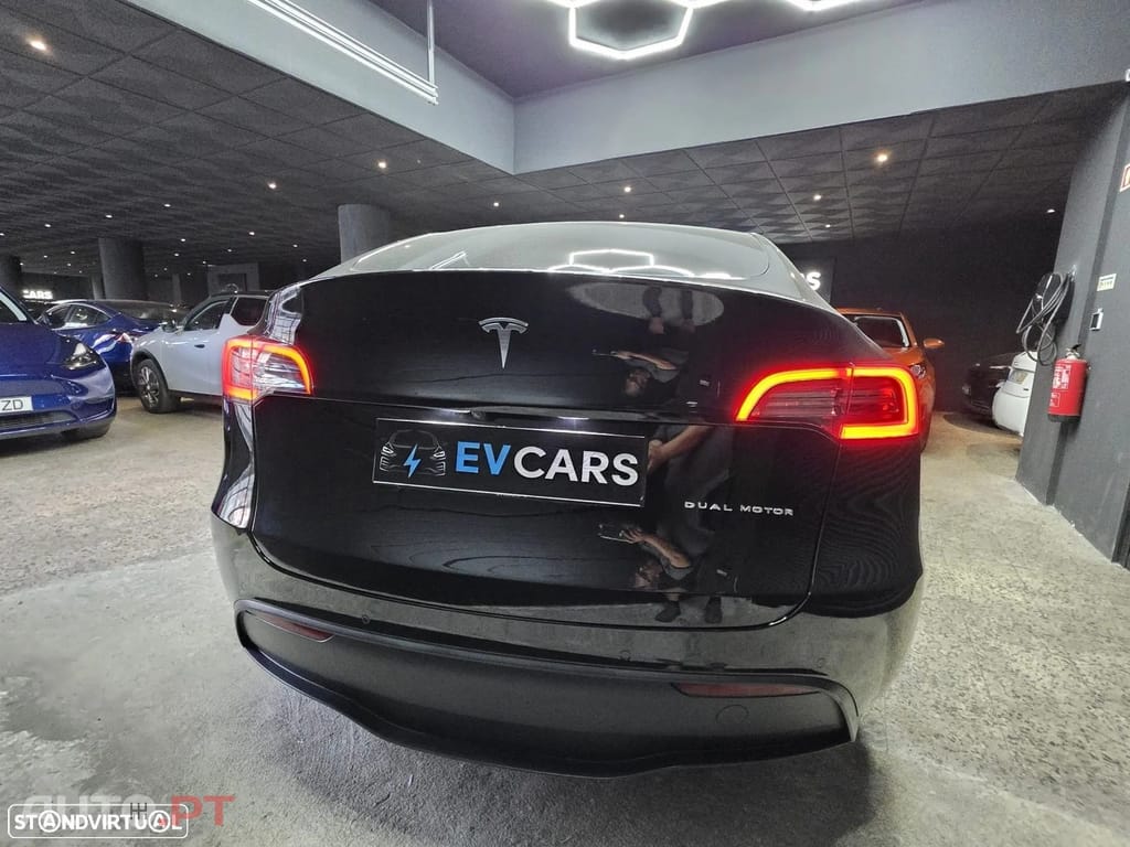 Tesla Model Y Long Range Dual Motor AWD