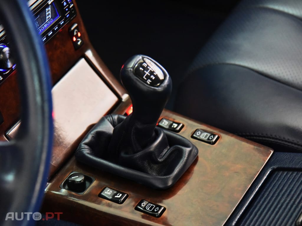 Mercedes-Benz SL 280 R129