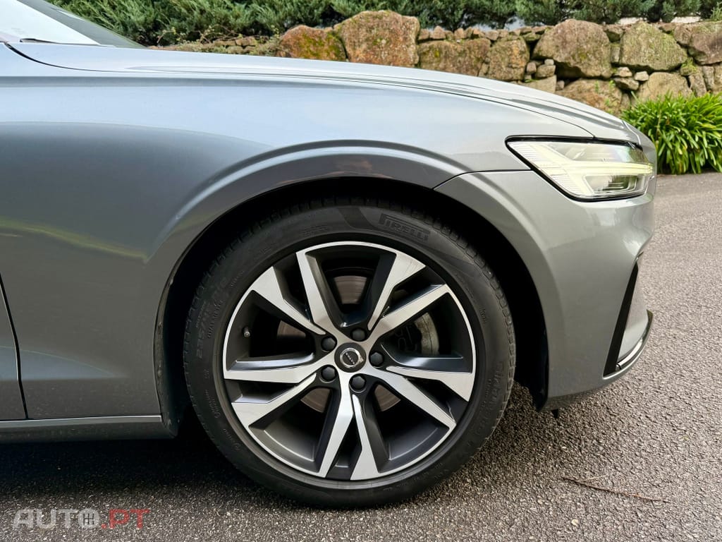 Volvo V60 2.0 D4 R-Design Geartronic