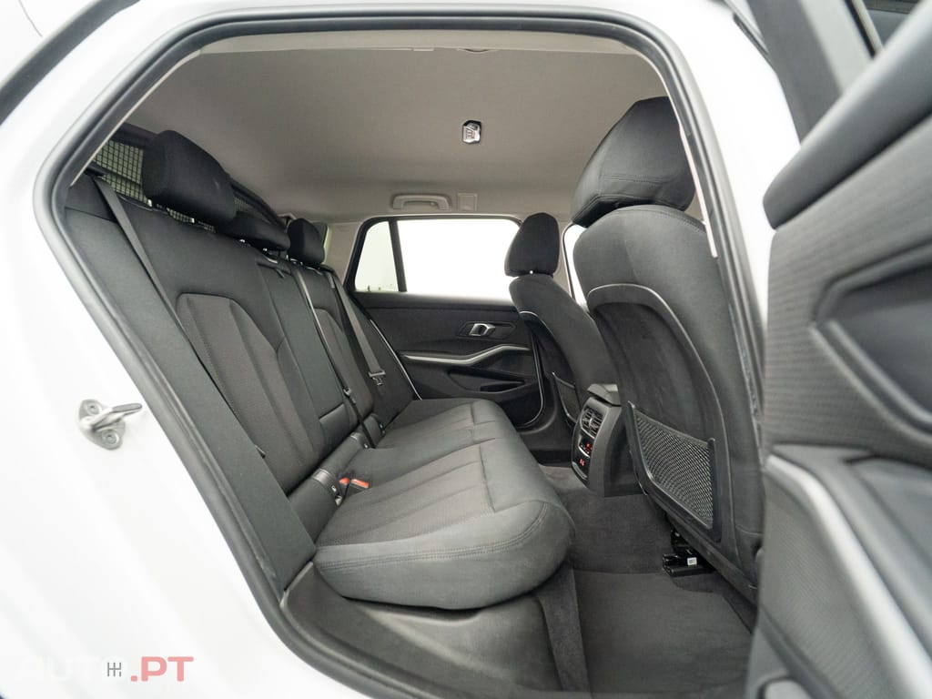 BMW 320 d Auto MHEV