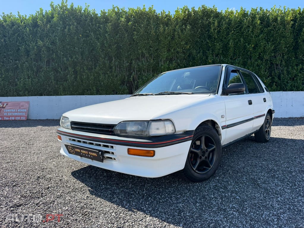 Toyota Corolla 1.3 Gold Line