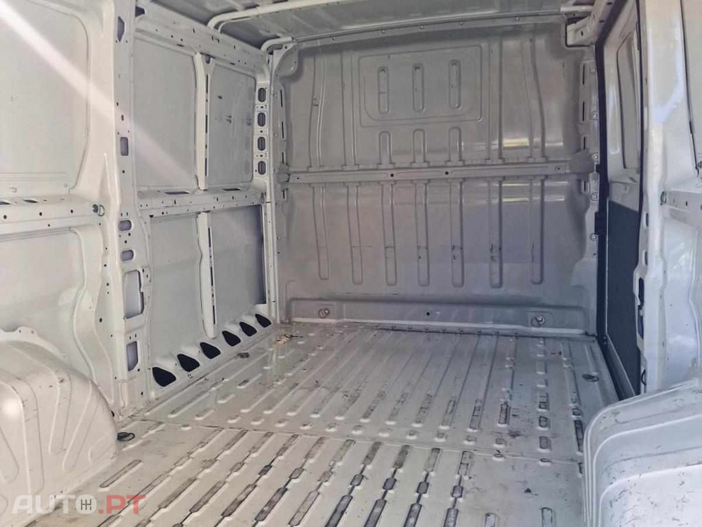 Peugeot Boxer 2.2 L2H1 Premium