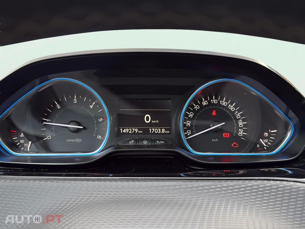 Peugeot 2008 1.6 BlueHDi Allure