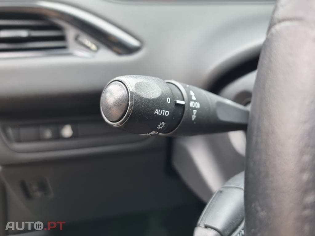Peugeot 208 1.6 e-HDi Pack
