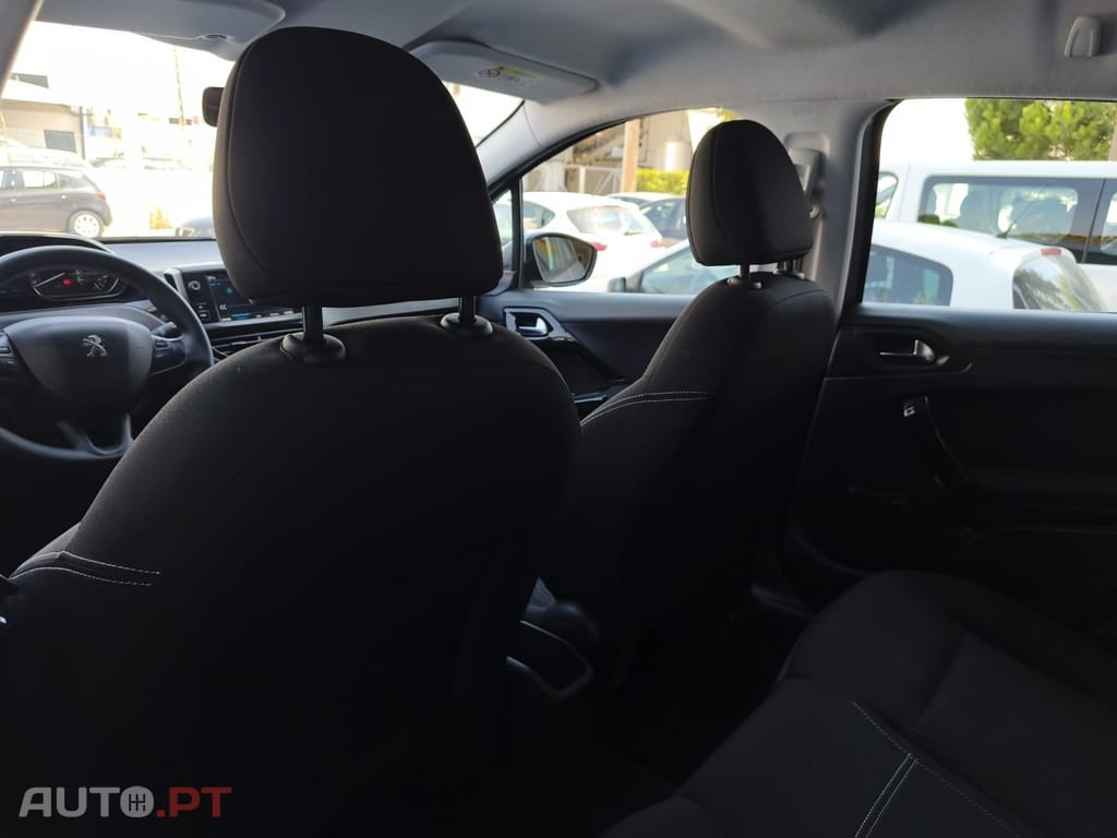 Peugeot 208 1.5 BlueHDi Active