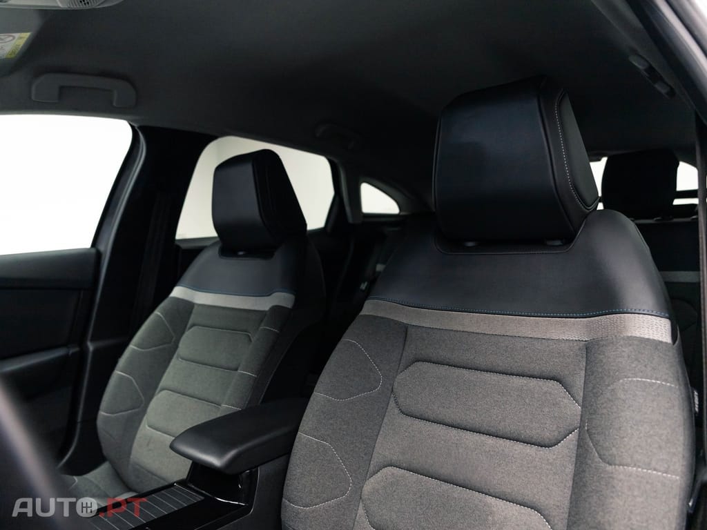 Citroen C4 1.5 BlueHDi Shine EAT8