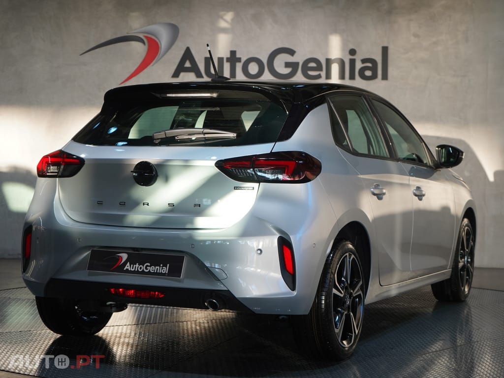 Opel Corsa 1.2 T Hybrid GS eDCT