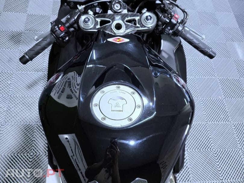 Honda CBR 1000 RR Fireblade