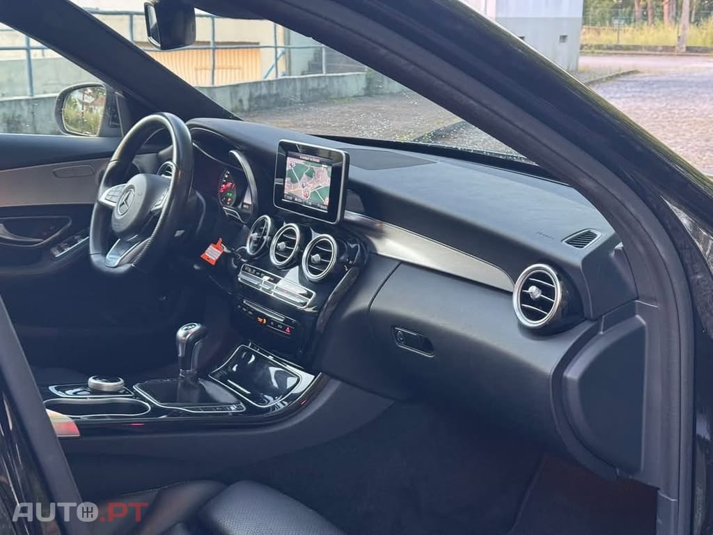 Mercedes-Benz C 220 d AMG Line