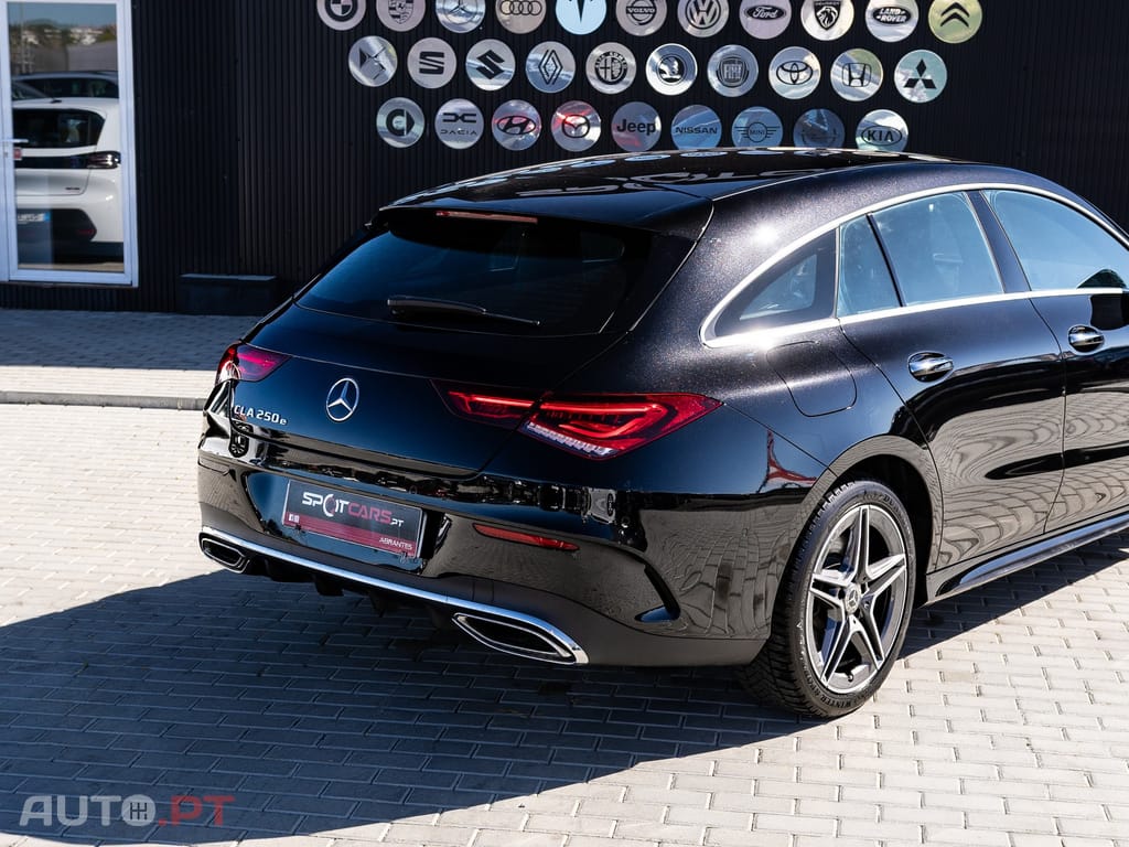 Mercedes-Benz CLA 250 e 8G-DCT AMG Line Advanced Plus — fotografia 8