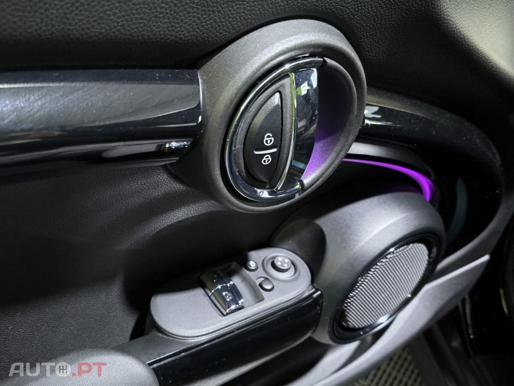 MINI Cooper Cooper SE