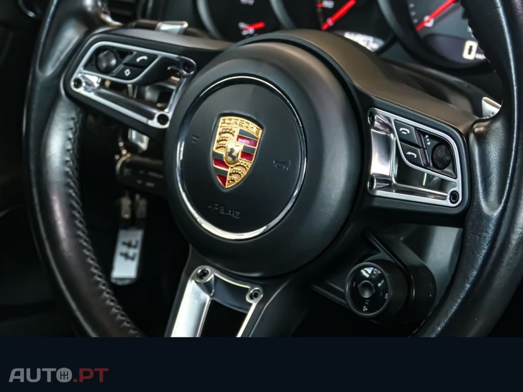 Porsche 911 Carrera 4 S Sport