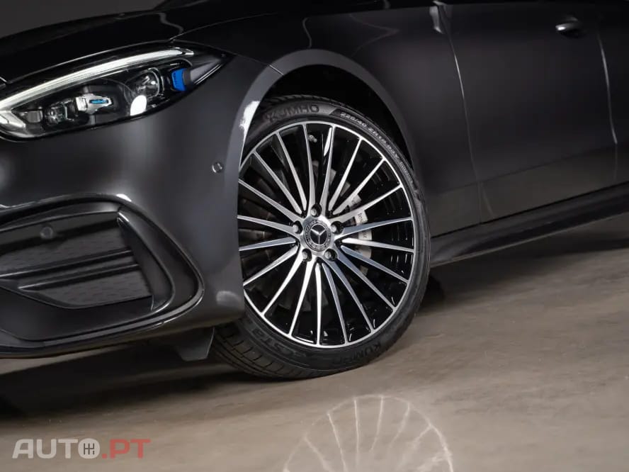 Mercedes-Benz C 300 e T 9G-TRONIC