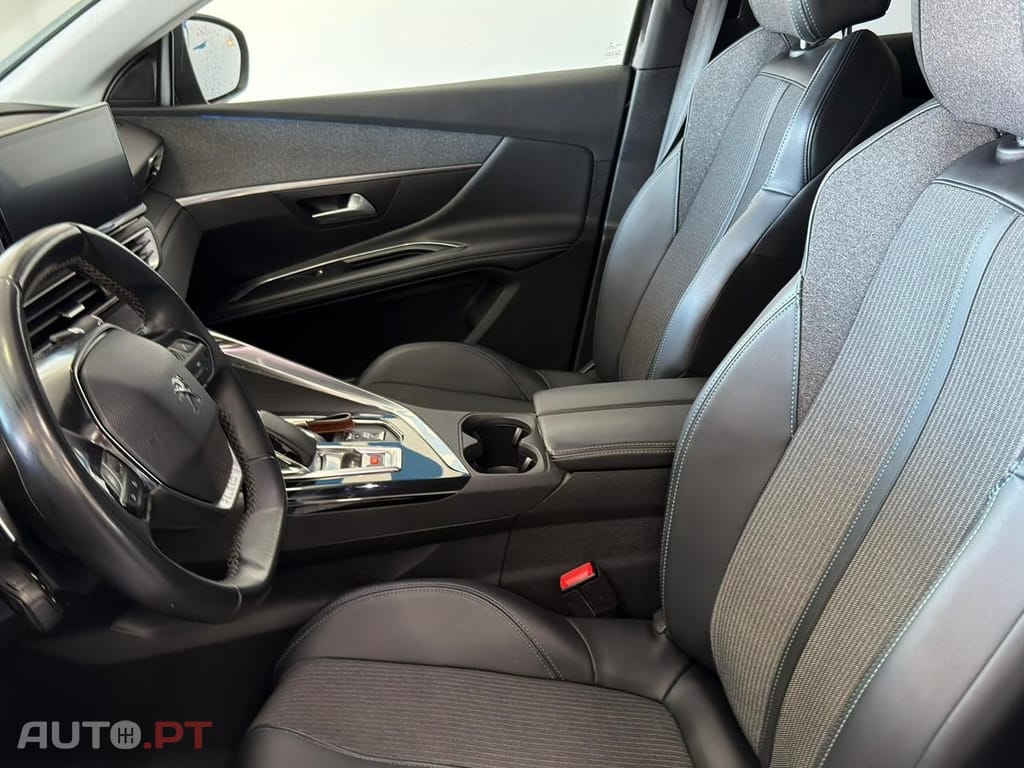 Peugeot 3008 1.6 Hybrid Allure Pack e-EAT8