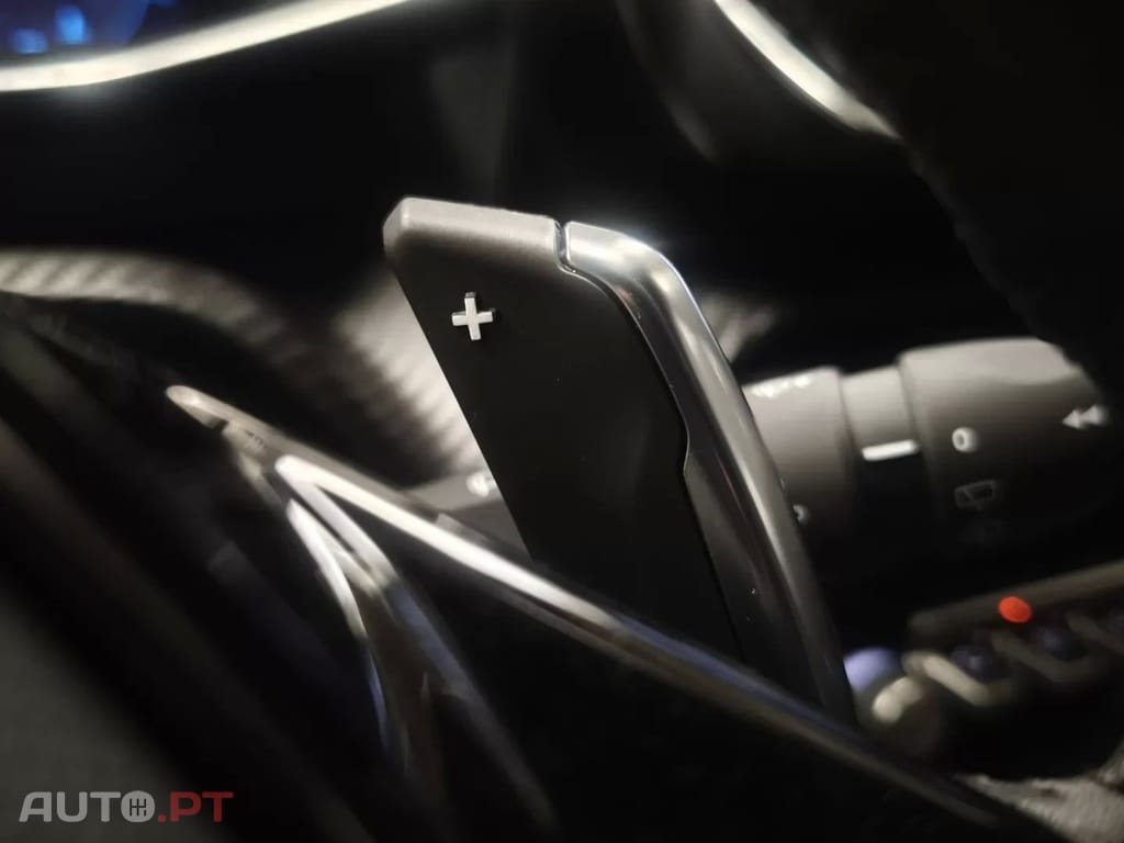 Peugeot 2008 PureTech 130 EAT8 Allure