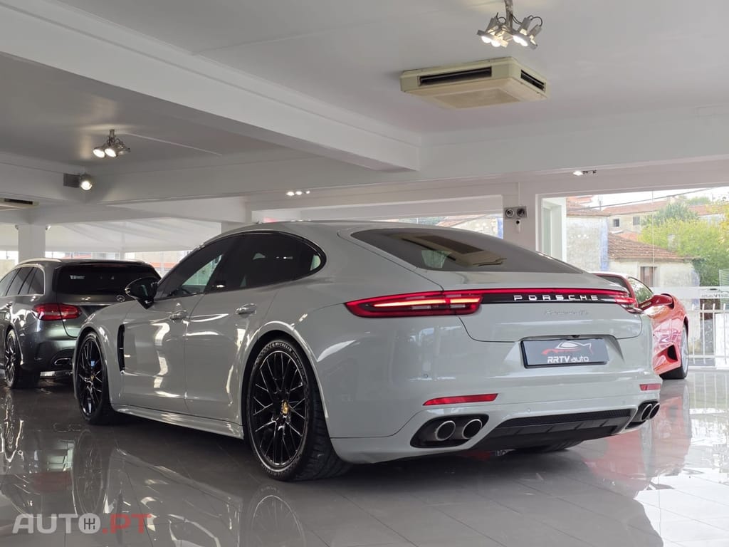 Porsche Panamera 4S Diesel