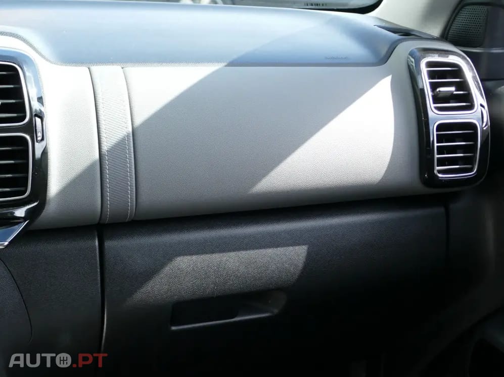 Citroen C5 Aircross 1.2 PureTech Shine EAT8