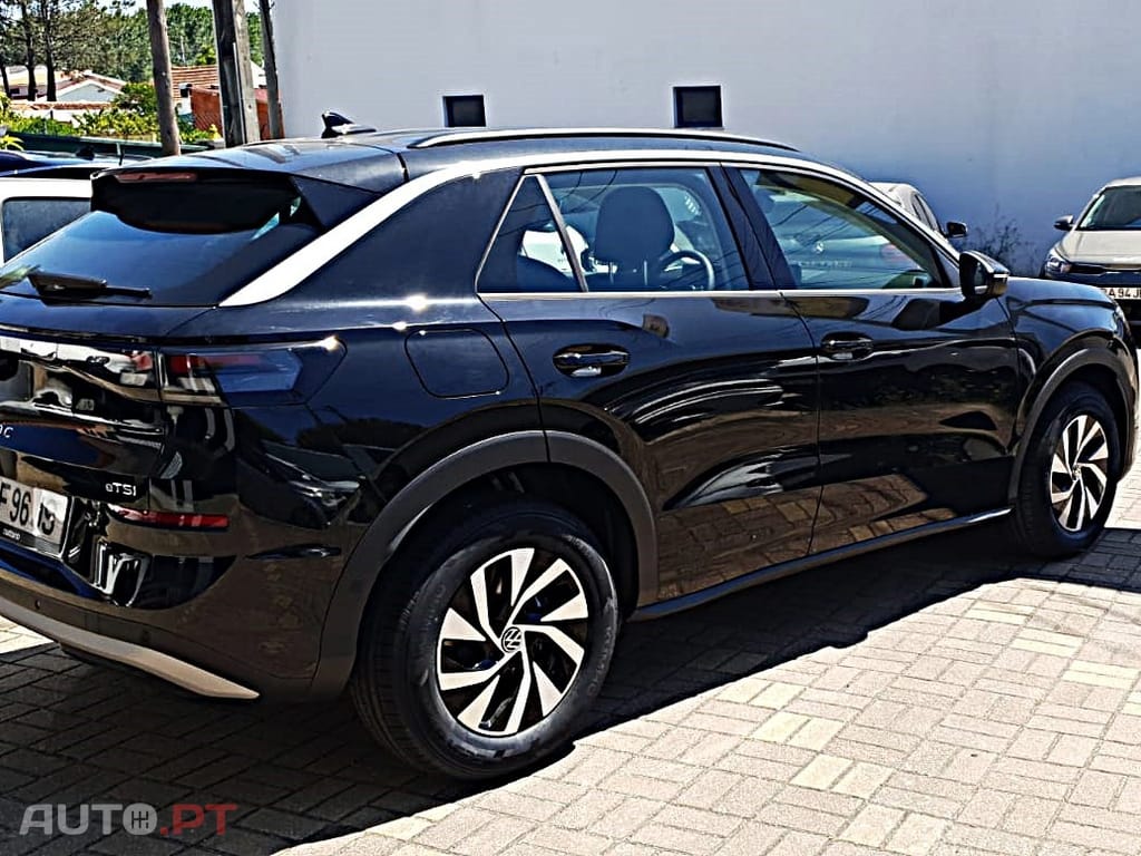 Volkswagen T-Roc 1.5 eTSI Life DSG