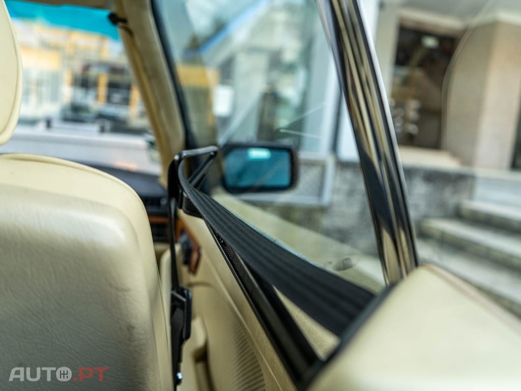Mercedes-Benz 500 500 SEC W126 V8 231cv Auto