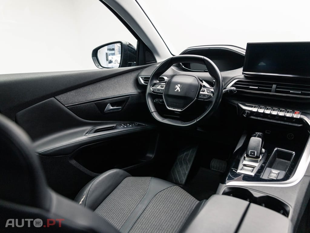 Peugeot 5008 1.5 BlueHDi Allure EAT8