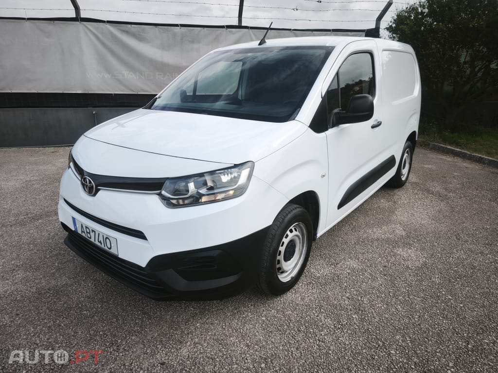 Toyota Proace City 1.5D L1 Active