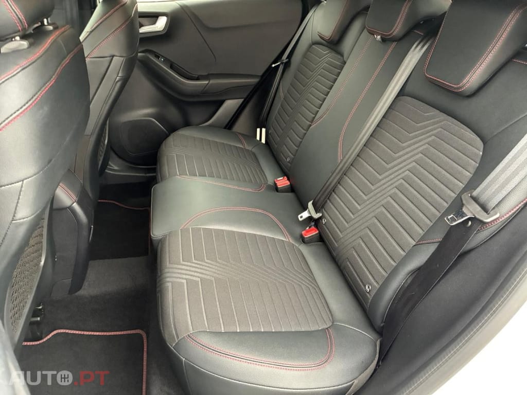 Ford Puma 1.0 EcoBoost MHEV ST-Line