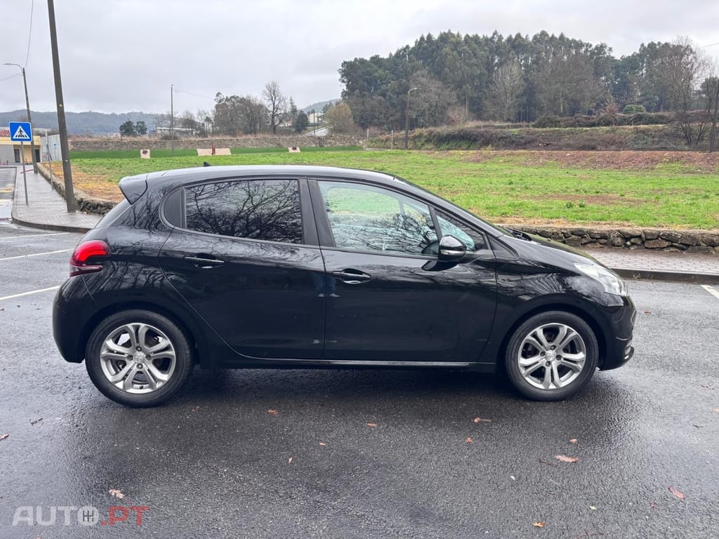 Peugeot 208 1.6 BlueHDi Allure