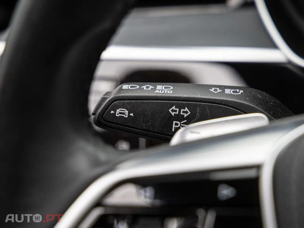 Audi A8 60TFSie LS LINE I.V.A DEDUTÍVEL