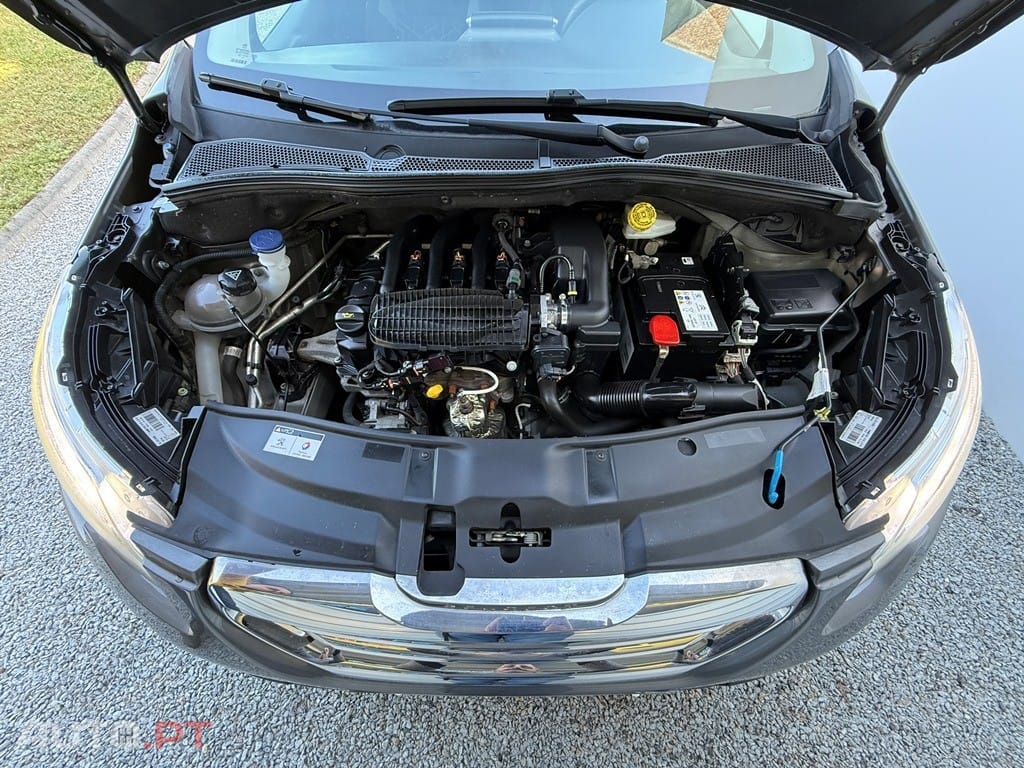 Peugeot 2008 1.2 PureTech Style
