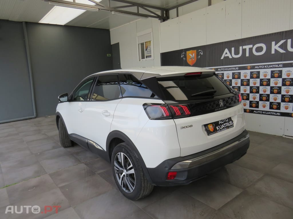 Peugeot 3008 1.5 BlueHDi Allure EAT8