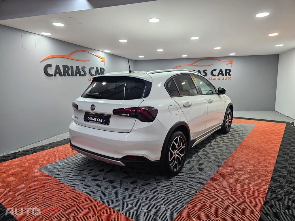 Fiat Tipo 1.3 Multijet Cross