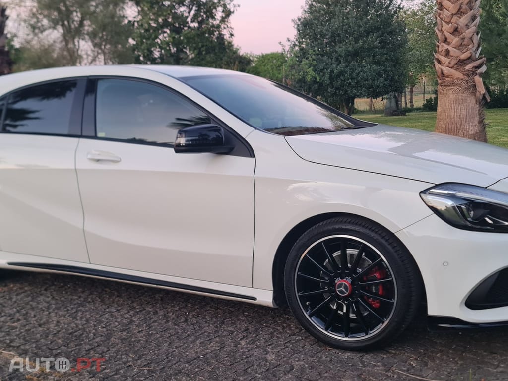 Mercedes-Benz A 180 d AMG Line