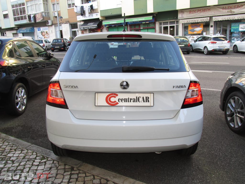 Skoda Fabia Diesel 1.4 TDi 105cv Só 22.000KM