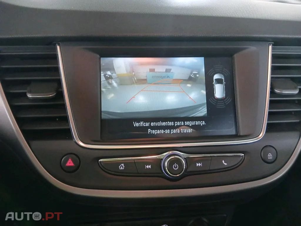 Opel Crossland X 1.2 Business Edition