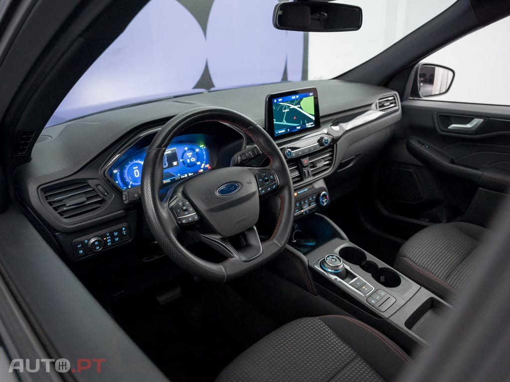 Ford Kuga 2.5 PHEV ST-Line X