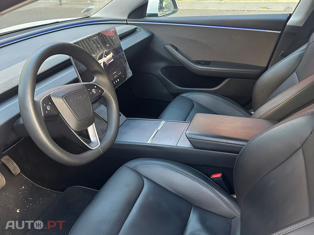 Tesla Model 3 Standard Range Plus RWD