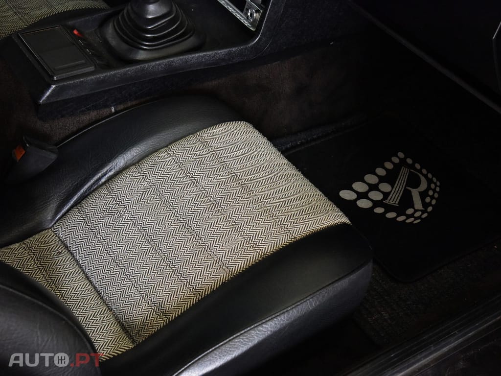 Porsche 924 COUPE 2.0