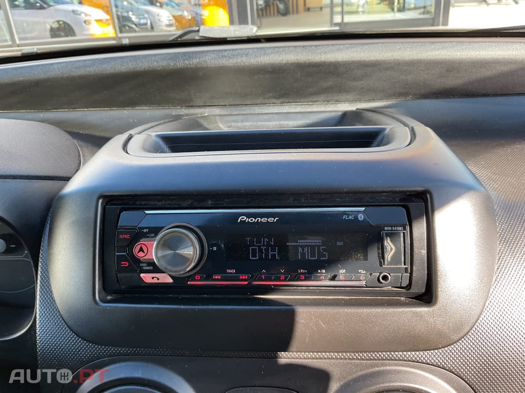Fiat Fiorino 1.3 M-jet Adventure com 1GD