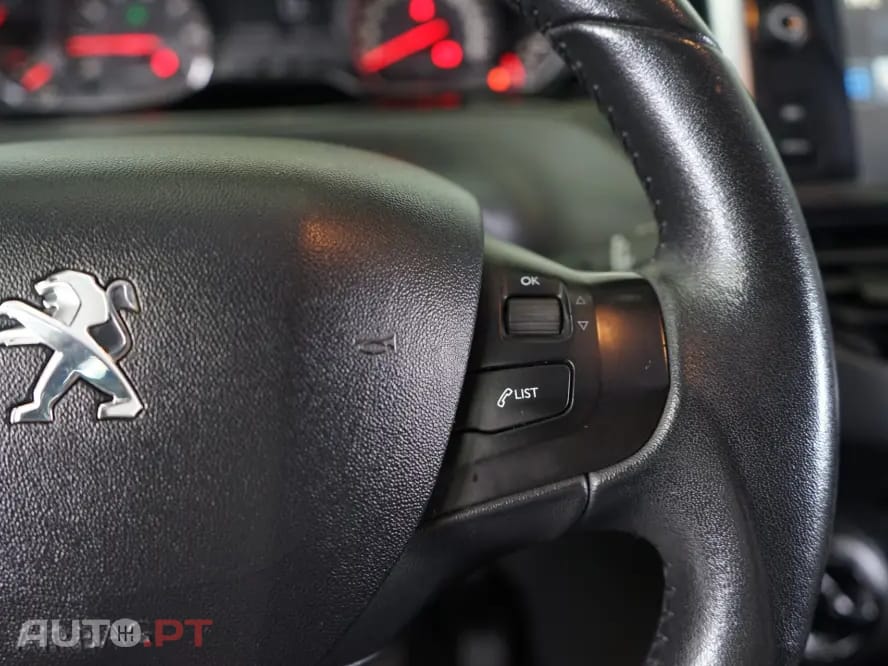 Peugeot 208 1.2 PureTech Style