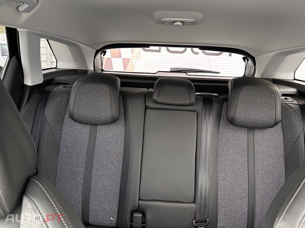 Peugeot 3008 1.2 PureTech Allure EAT8