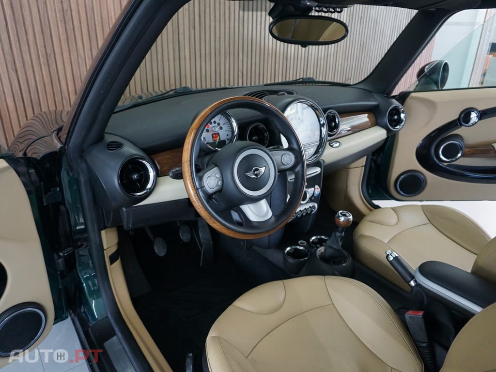 MINI Cooper Cooper D