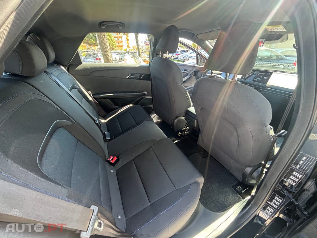 MG MG4 64 kWh Luxury