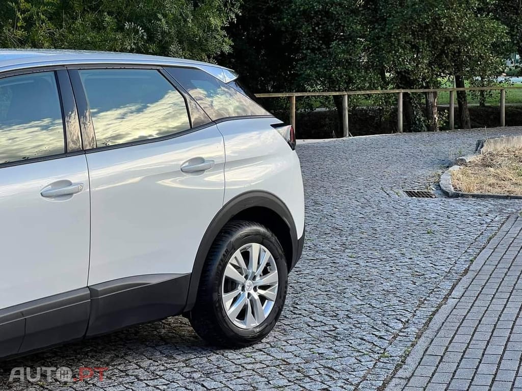 Peugeot 3008 PureTech 130 Stop & Start GPF Active Pack