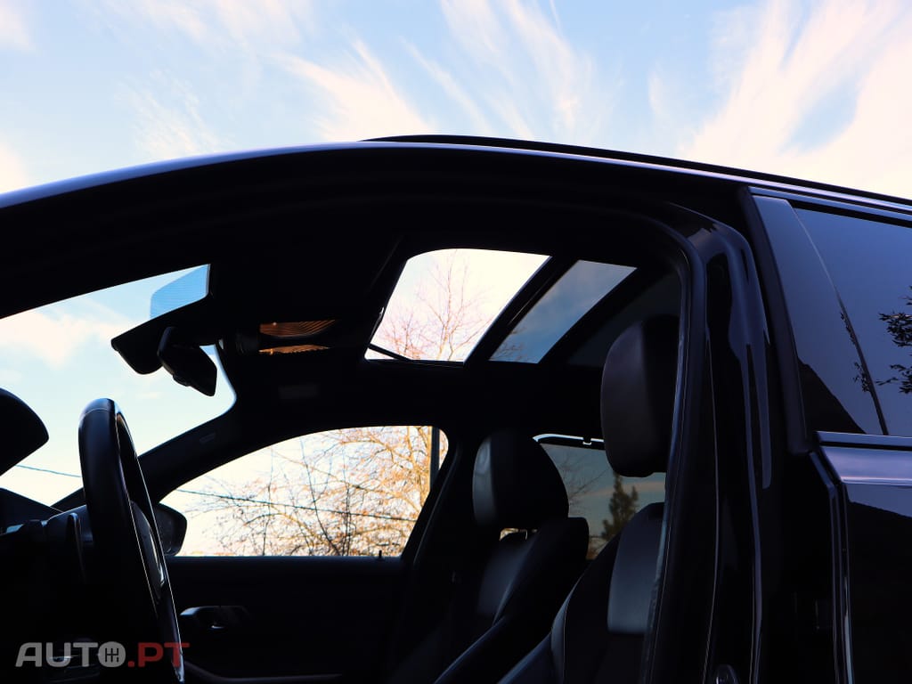 BMW 330 e Touring Pack M Auto.