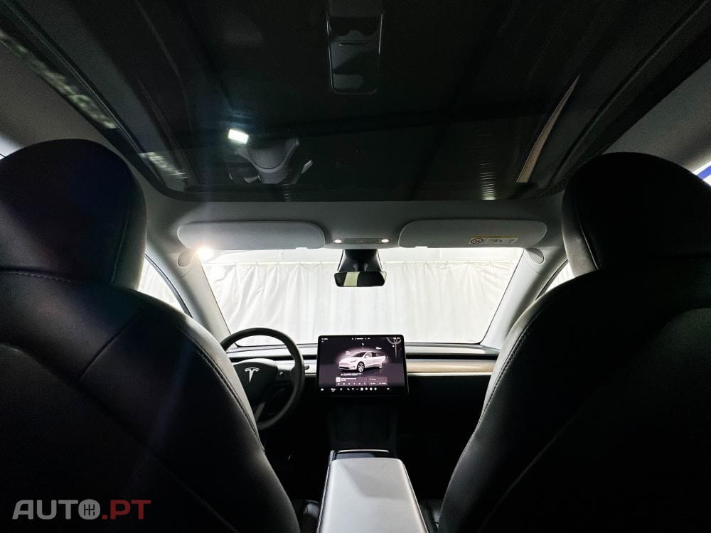 Tesla Model Y Long Range Dual Motor AWD