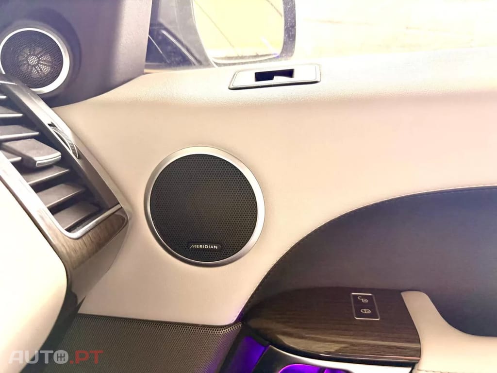 Land Rover Range Rover Sport 3.0 SD V6 HSE Dynamic SVR